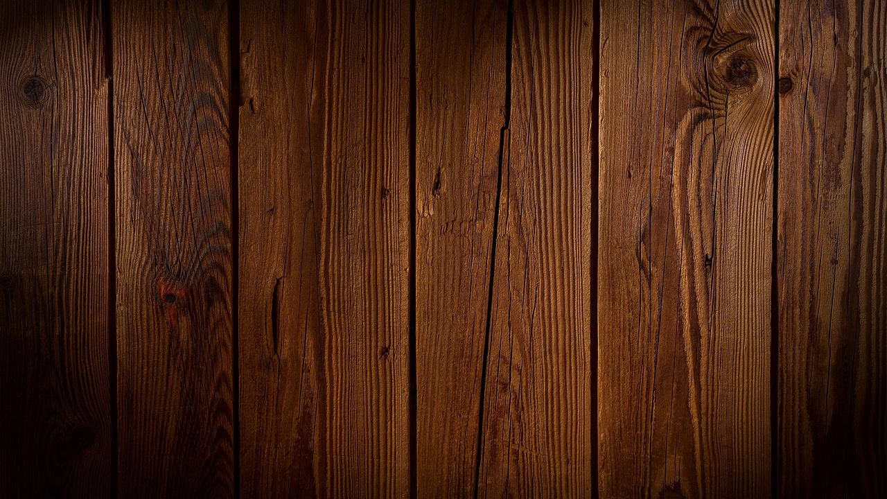 Dunkle Holzbretter als Hintergrund